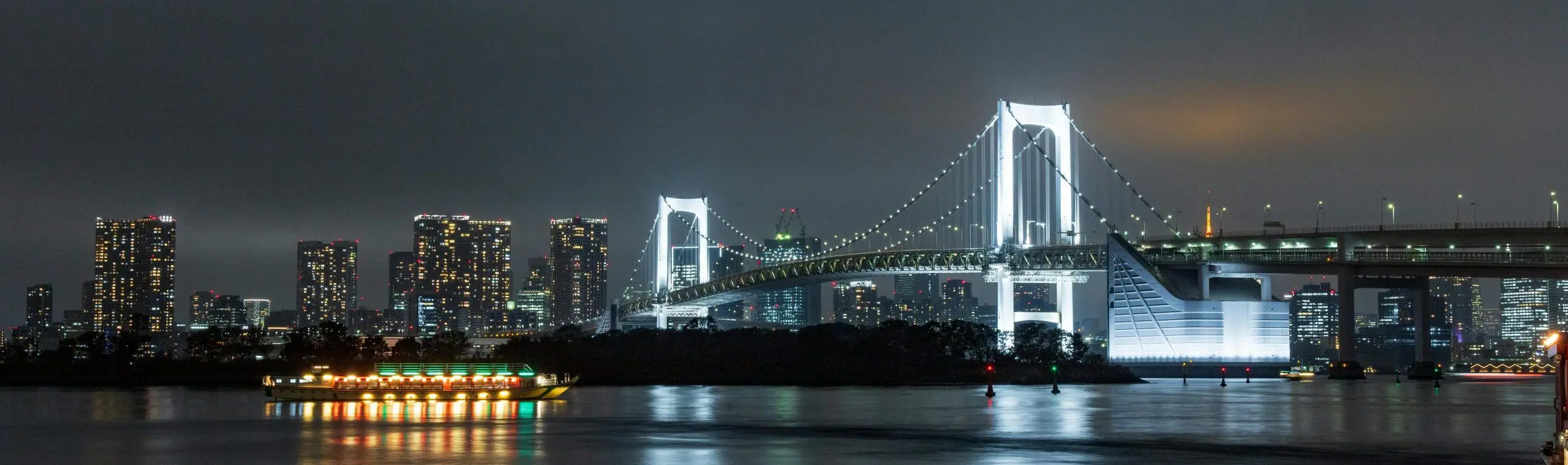 Cargo shipping UK to Dubai